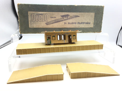 Hornby Dublo OO Gauge Island Platform Station