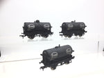 Bachmann 37-666 OO Gauge Set of 3 Esso 14t Tank Wagons Weathered
