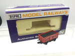 Dapol NB-071 N Gauge 7 Plank Wagon Bourne Fisher Colliery, Wigan