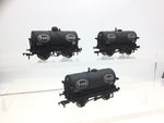 Bachmann 37-666 OO Gauge Set of 3 Esso 14t Tank Wagons Weathered
