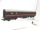Mainline 37-115 OO Gauge LMS Maroon 57' Composite Coach M3542M