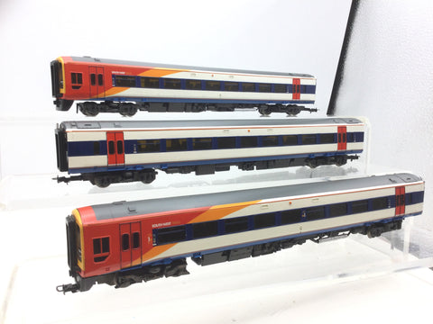 Bachmann 31-514 OO Gauge South West Trains Class 159 3 Car DMU