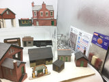 Job Lot of Assorted Kit Built OO/HO Gauge Buildings and Accessories (L5)