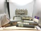Job Lot of Assorted Kit Built OO/HO Gauge Buildings and Accessories (L7)