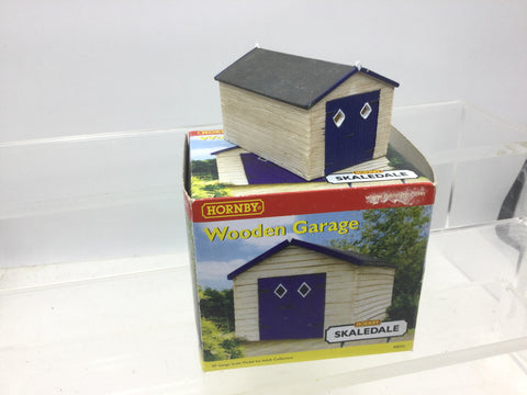 Hornby R8552 OO Gauge Skaledale Wooden Garage