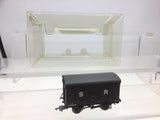Bachmann 38-070 OO Gauge SR 12t Planked Vent Van 48679