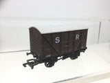 Dapol B326 OO Gauge SR Vent Van 41595