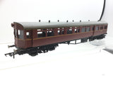 Hornby R4100E OO Gauge BR Maroon Autocoach W194W