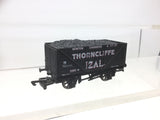 Dapol B675 OO Gauge 8 Plank Wagon Thorncliffe Izal 2915