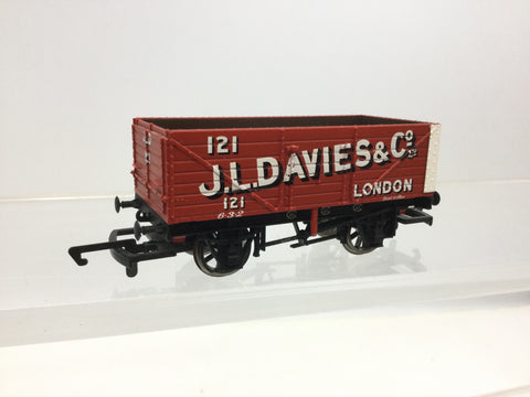 Hornby R1075 OO Gauge 7 Plank Wagon J L Davies