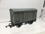 Hornby R1075 OO Gauge SR 12t Double Vent Van M16485