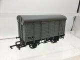Hornby R1075 OO Gauge SR 12t Double Vent Van M16485