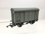 Hornby R1075 OO Gauge SR 12t Double Vent Van M16485