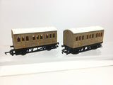 Hornby R1030 OO Gauge LNER Teak 4 Wheel Coach x2