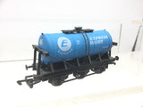 Dapol B667 OO Gauge 6 Wheel Milk Tanker Express Dairy, Ruislip (RENUMBERED)