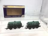 Dapol B678 OO Gauge 6 Wheel Milk Tanker CWS Green x2 (RENUMBERED)