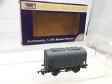 Dapol B502 OO Gauge BR 20t Grain Hopper B885367 (RENUMBERED)