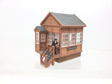 Hornby R7393 OO Gauge Skaledale Chinnor Signal Box