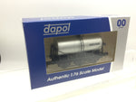 Dapol 4F-031-045 OO Gauge 6 Wheel Milk Tank Unigate Creameries 70342