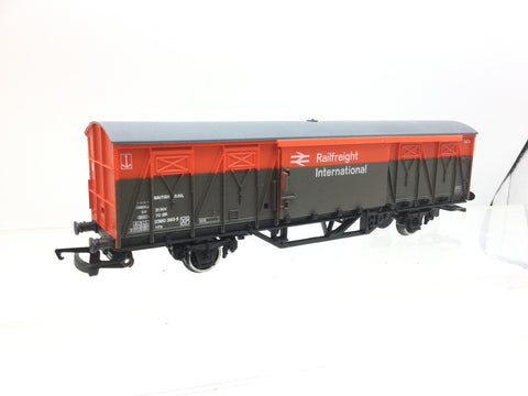 Hornby R027 OO Gauge BR VIX Ferry Van Railfreight Livery