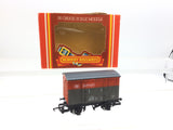 Hornby R117 OO Gauge VEA Wagon Railfreight Livery