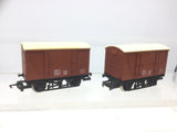 Hornby R242 OO Gauge BR VEA Vanwide Brown B784690 x2