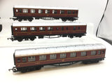Hornby R2172 OO Gauge LMS Class 2P 4-4-0 Loco & Stanier Coach Set