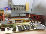 Job Lot of Assorted OO/HO Gauge Buildings and Accessories (L9)