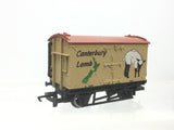 Hornby R015 OO Gauge Refrigerated Van Canterbury Lamb