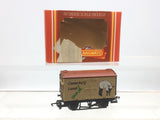 Hornby R015 OO Gauge Refrigerated Van Canterbury Lamb