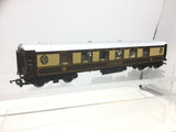 Hornby R223 OO Gauge Pullman Coach Lucille