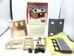 Hornby R8002 OO Gauge Goods Shed