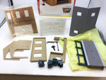 Hornby R8002 OO Gauge Goods Shed