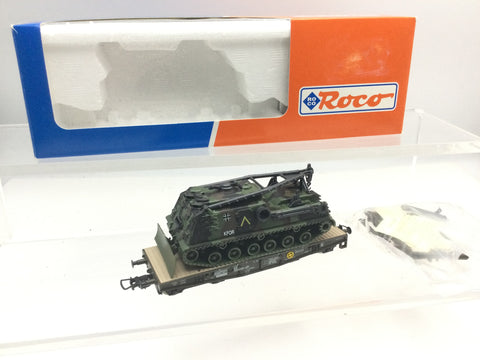 Roco 47182 HO Gauge DB Flat Wagon with KFOR Armoured Recovery Vehicle Load