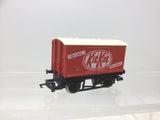 Hornby R722 OO Gauge Kit Kat Covered Van