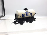 Hornby R105 OO Gauge Thomas & Friends Tidmouth Milk Tank Wagon
