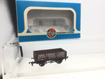 Airfix 54376 OO Gauge 5 Plank Wagon John Arnold & Sons
