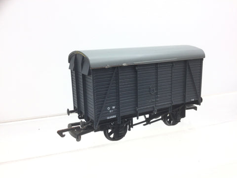 Dapol B15 OO Gauge GWR (SR Style) 12t Box Van 144888