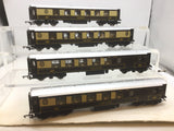 Hornby R1048 OO Gauge Western Pullman Pullman Coach x4