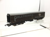 Lima 305352 OO Gauge GWR Siphon G Palethorpes