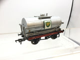 Bachmann 37-665 OO Gauge 14t Tank Wagon BP 36