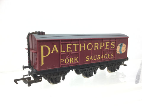 Hornby R670 OO Gauge Palethorpes Sausages 6 Wheel Van
