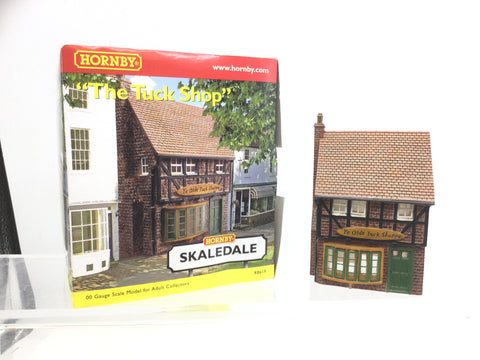 Hornby R8619 OO Gauge Skaledale The Tuck Shop