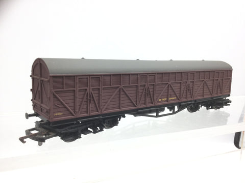 Airfix 54309 OO Gauge BR Siphon H Milk Van Maroon W1429