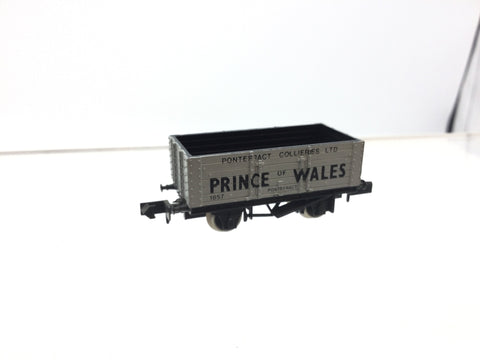 Graham Farish 2133 N Gauge 6 Plank Wagon Prince of Wales 1857