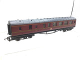 Hornby R447 OO Gauge LMS Maroon Stanier Brake Coach M5750
