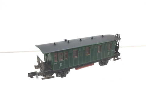 Arnold 0304 N Gauge 2nd/3rd Class 4 Wheel Passenger Coach