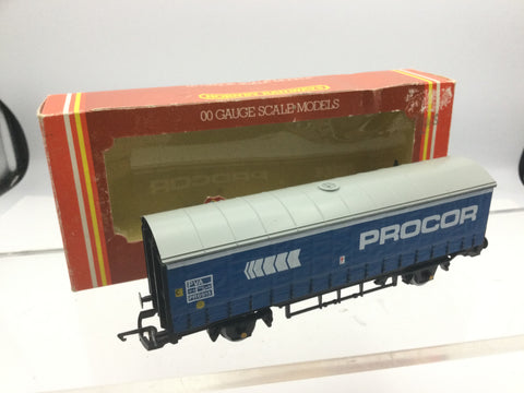 Hornby R216 OO Gauge Curtain Sided Van Procor