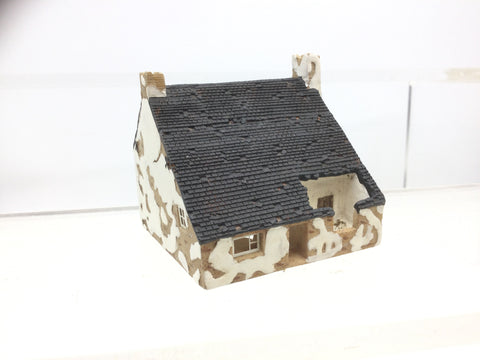 Hornby Lyddle End N8039 N Gauge Derelict House