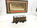 Dapol B311 OO Gauge Gunpowder Van Ferrocrete Portland Cement (Weathered)